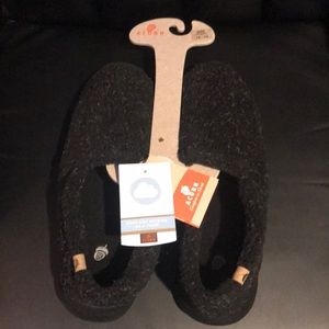 Acorn Shoes - ACORN MENS MOCS in “Black Berber” Acorn Shoes - ACORN MENS MOCS in “Black Berber”